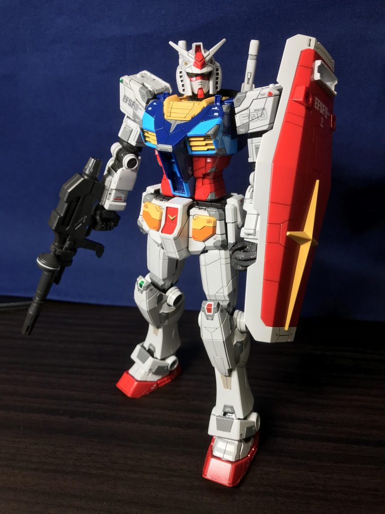 武器を持って。シールドはあえて部分塗装せず。