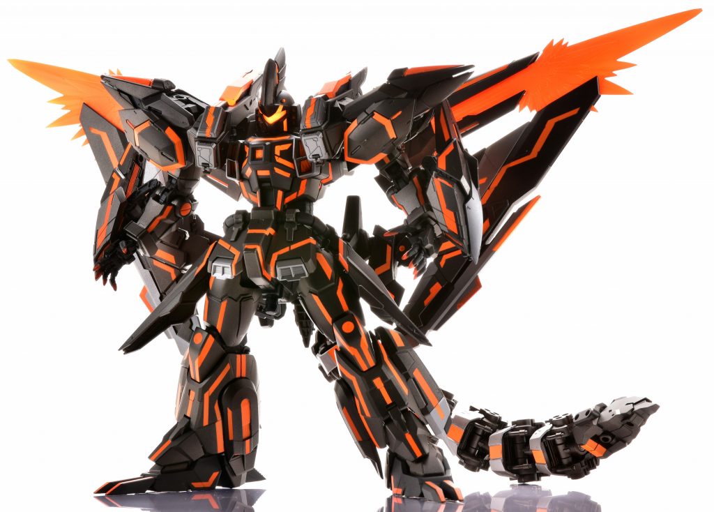 ▲ジェネシックガオガイガーのようなプロポーションとシルエットを意識しました。良い意味でガンプラらしくないのかなと思います。