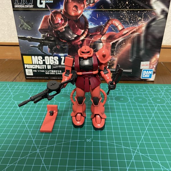 HG 1/144スケール MS-06S シャア専用ザクII