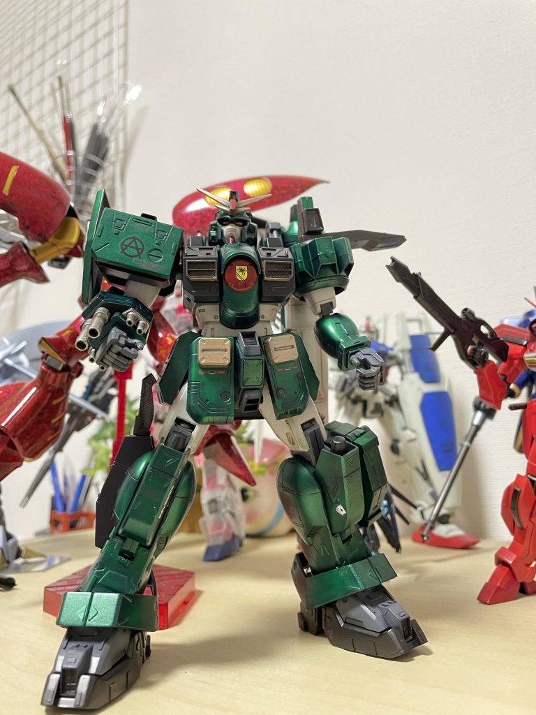 関節の保持力弱いし、旧キットは大変ですね💦大掛かりな作業はテクニックが無いので塗装やデカールなどでごまかしてます💦