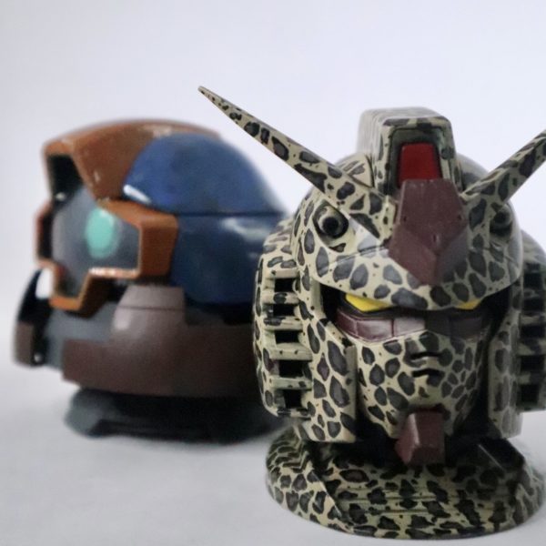 ガンダムヘッドとドムヘッド