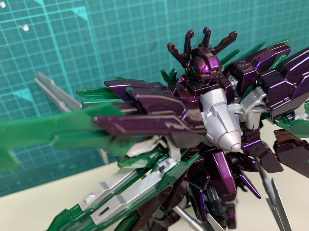 GNドライブにマゼンタでスミ入れをして、カノン式アクセラレータ風にマークニヒトには搭載されていないものですが、せっくなのでとやってみたら思いのほかいい感じになってお気に入りです