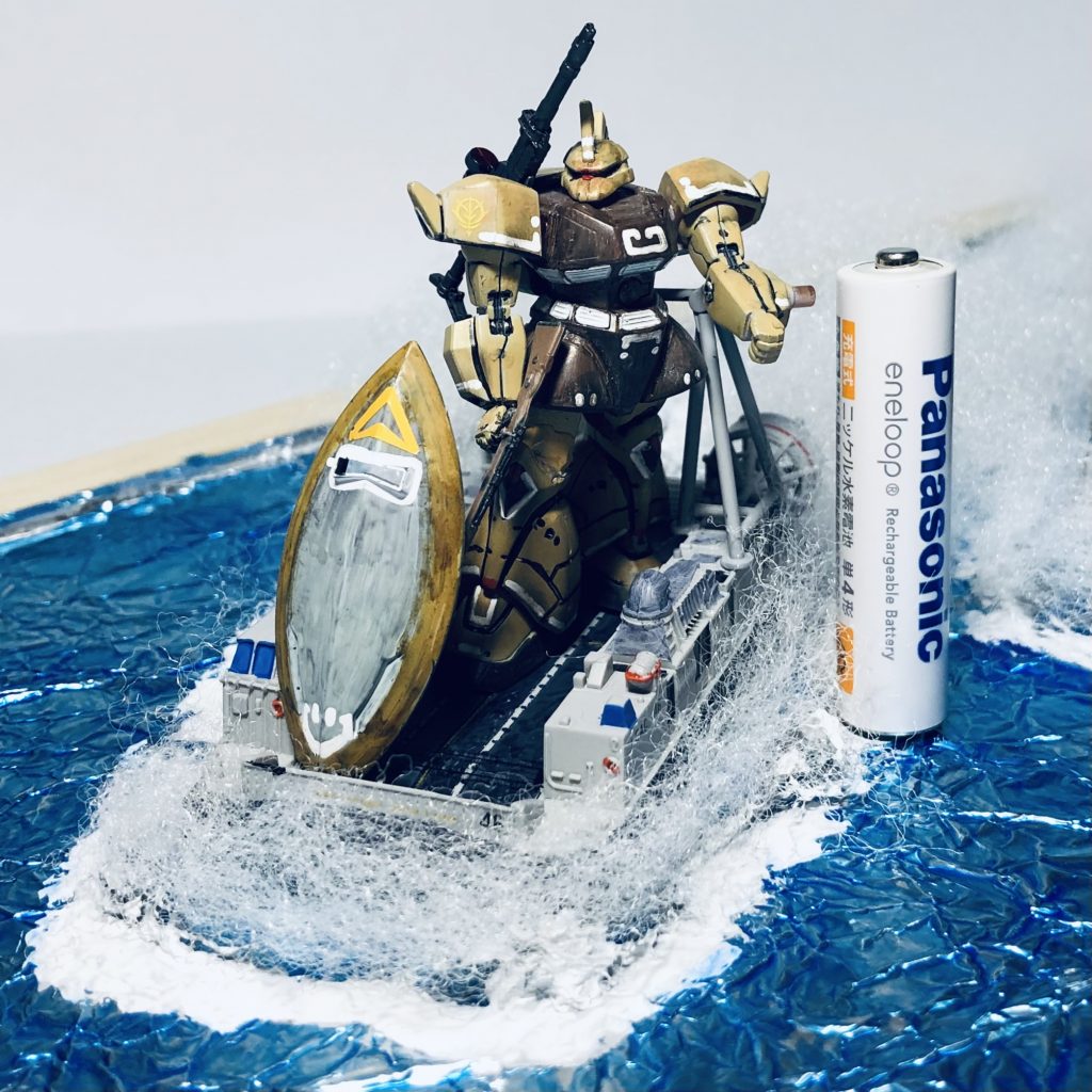 サイズ感はこんな感じです😃(with 単4電池)