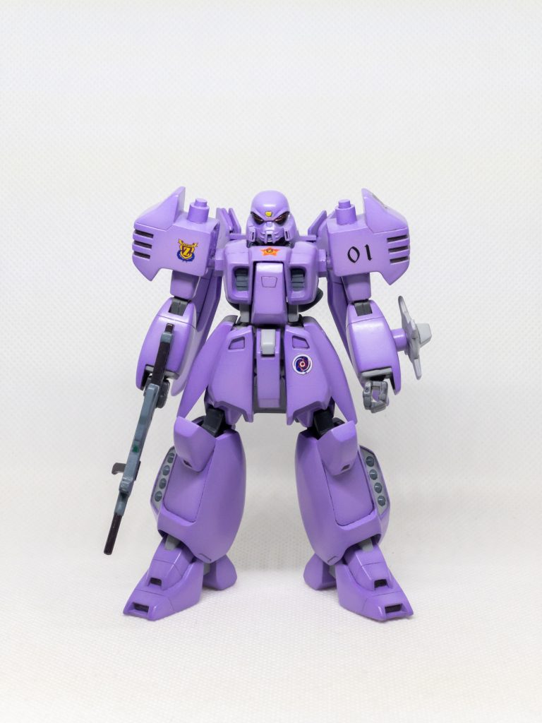 フロントビュー。フロントスカートにはピピニーデンのパーソナルマークを貼っています。