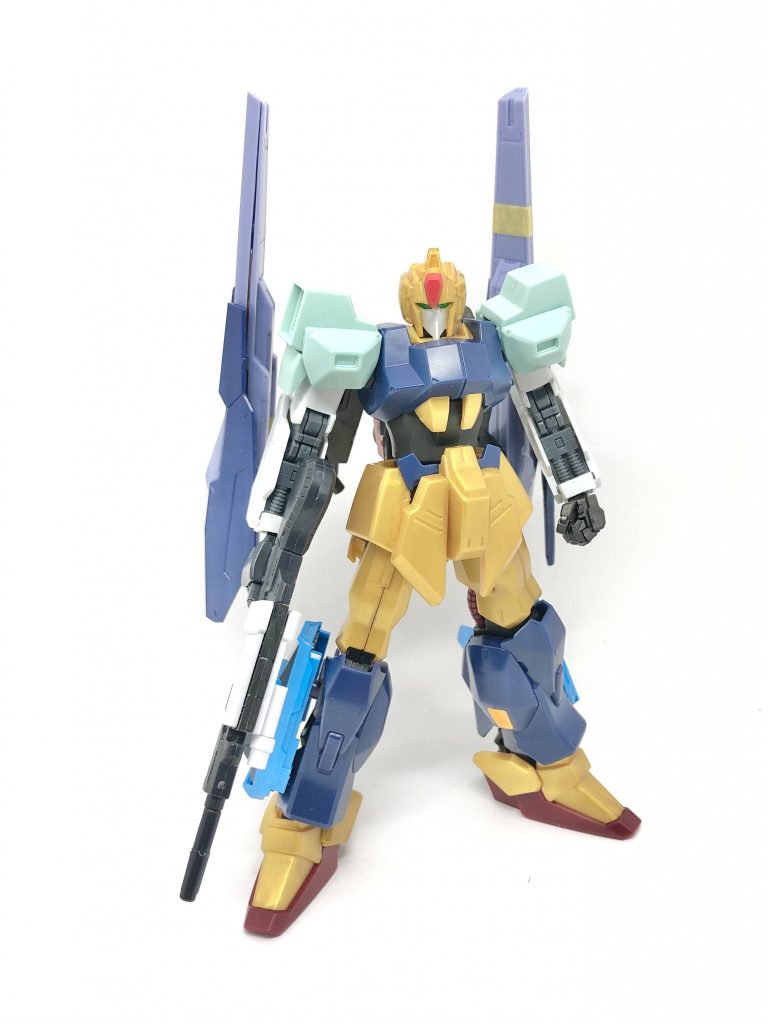 塗装前です。百式をベースに、マスクはZガンダム、肩はネモ、膝下はガンダムMk-II、脚部スラスターはA-Zガンダムから拝借しています。腕も元々はA-Zガンダムでしたがデルタガンダムに変更になりました。