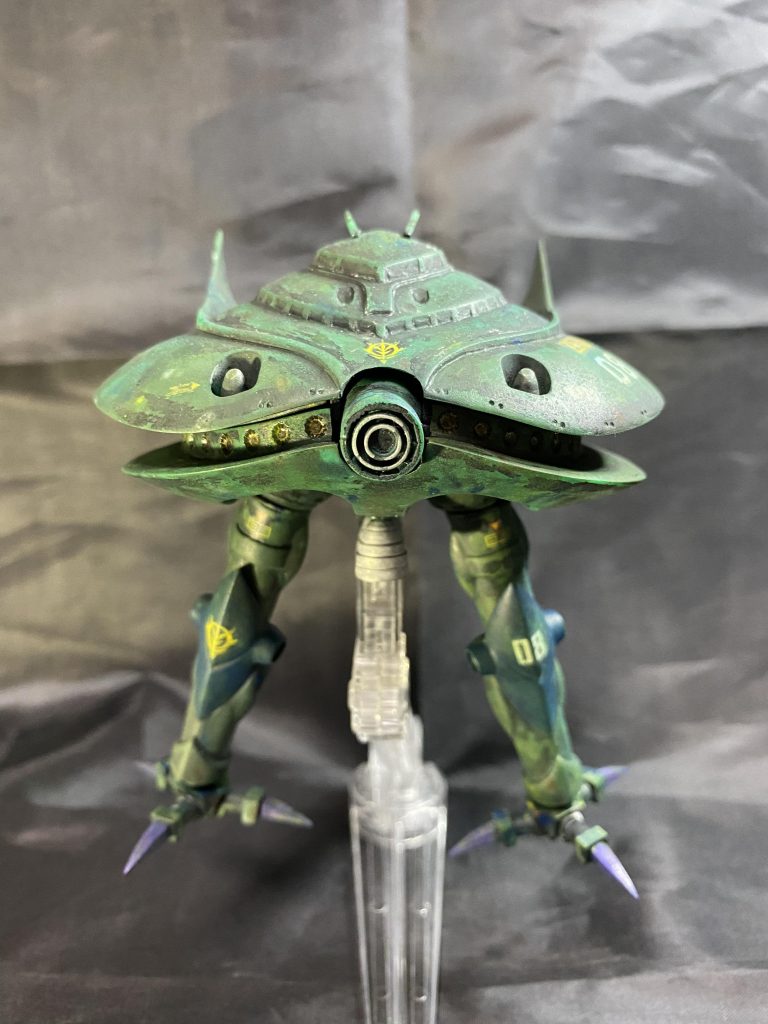 正面から!昨今のガンプラの品薄でなかなか手に入らないところ、ようやく手に入れました。