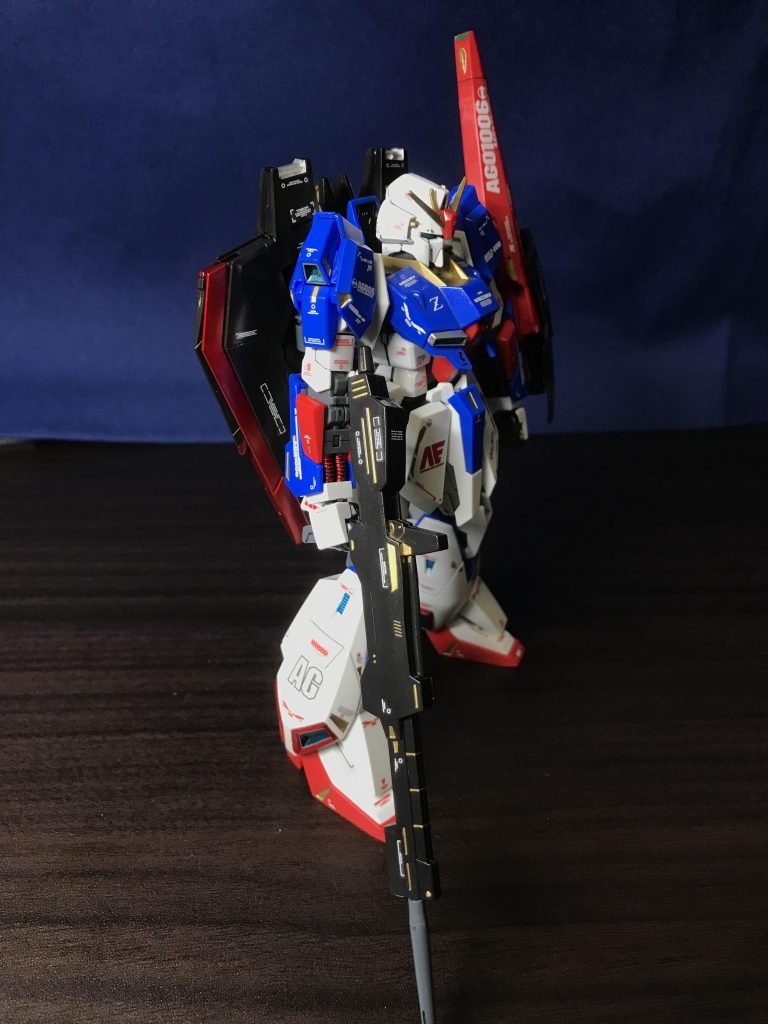 サイド右。MS形態との両立ができるようにバランスを見ながら作成しましたが…自信がありません(笑)