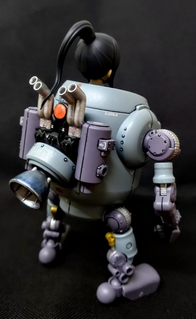 書いてるうちにコレで小隊作りたくなってきた。ま、その前にコクピット制作考えよう。 お粗末様でした。