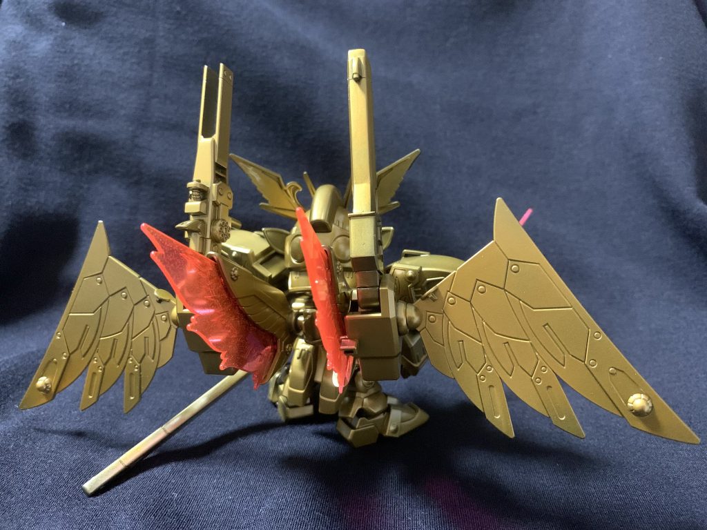 後ろ姿はこんな感じに