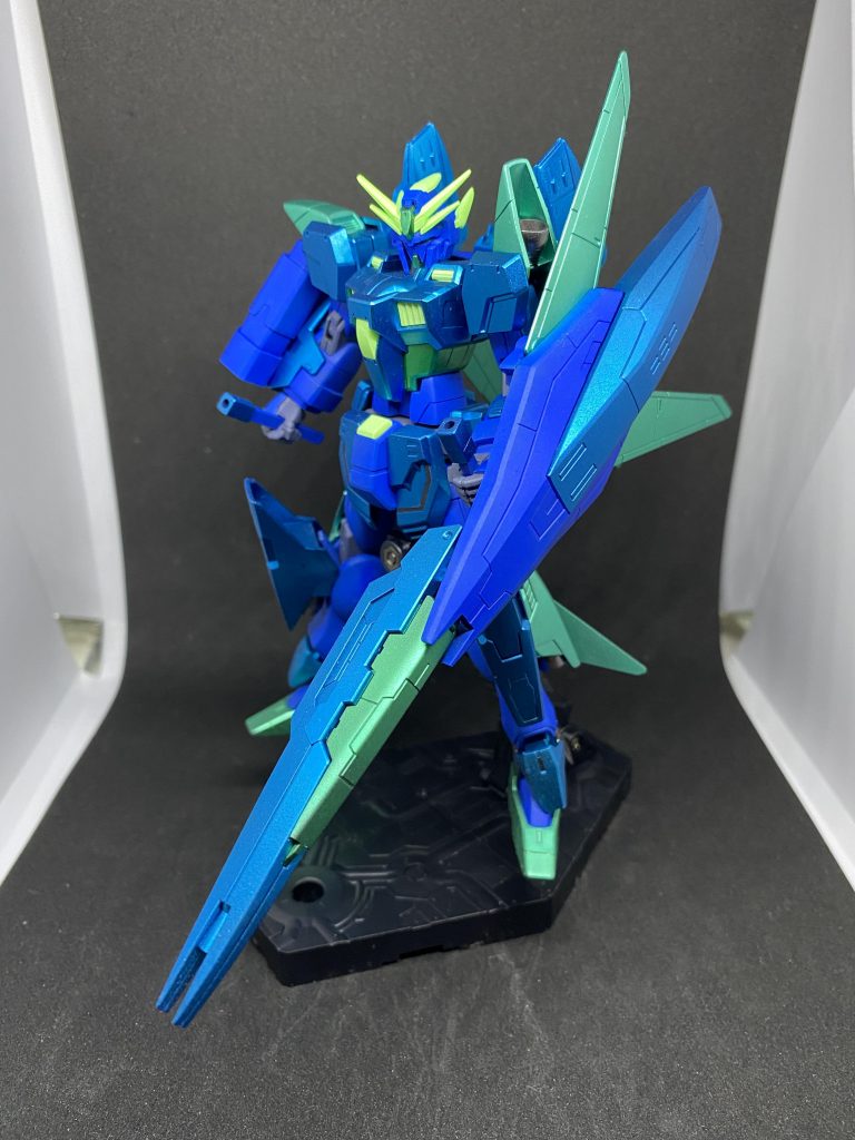 バックパック等を改造しているので本来の変形は無くしています