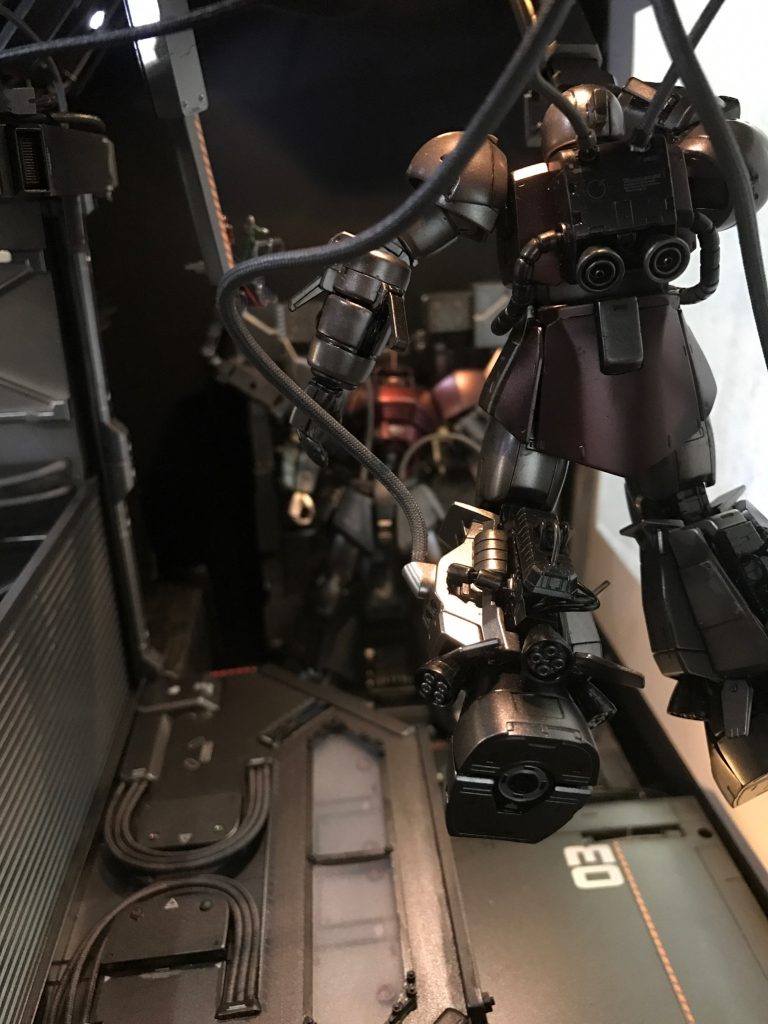 こちら側は横の窓から見るとこんな風に。