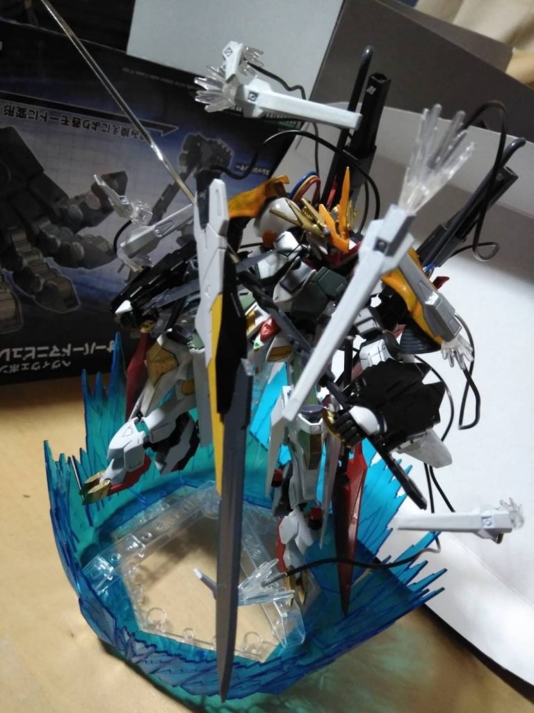 テイル・ブレード展開状態もう無茶苦茶や笑