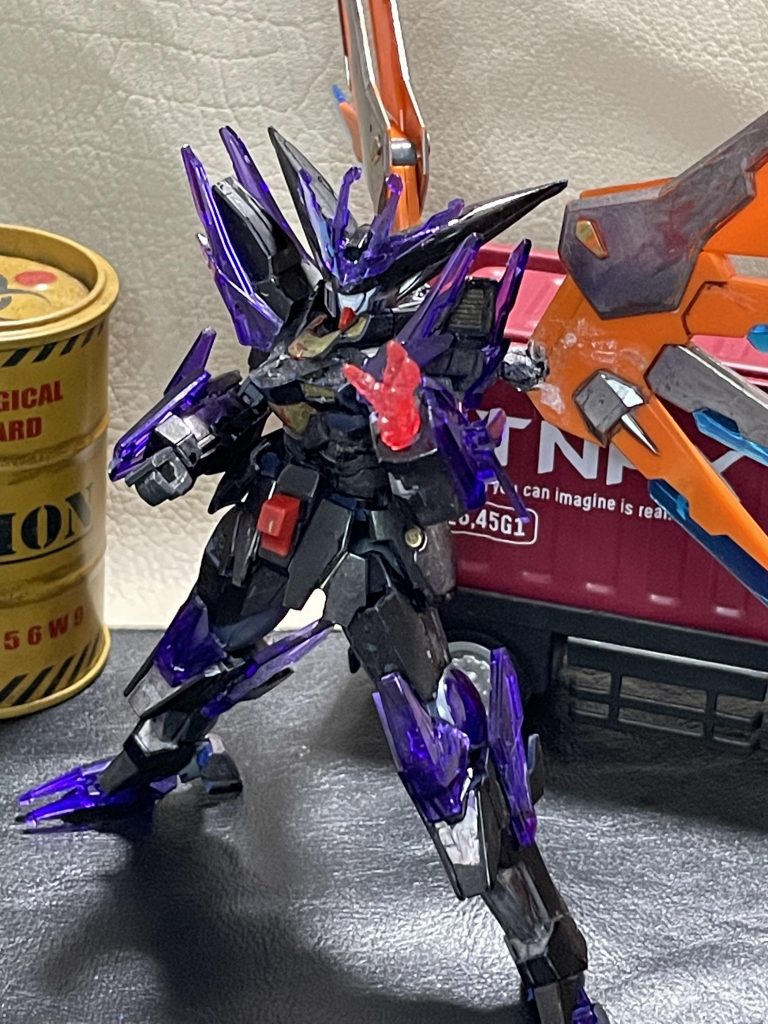 まずは戦闘構えで一枚です😊今noteというアプリで書いてる物語のラスボス予定でこの感じで仕上げました😊