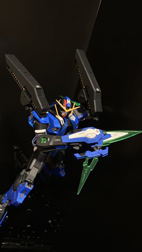 　人革連基地、内部奥深くにて、外装をパージした後、この姿で戦闘を続けたようだ。両肩部にGNファングミサイルのコンテナを装着。GNブレイドダガーは、複数のパーツに分割され、ゼルク時の脚部外装パーツ内に入っている(設定)。また、ガンダムナドレには、特殊な機能として「トライアルシステム」が搭載されているが、本機には搭載されていない。