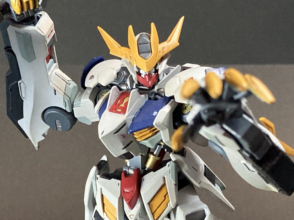 カラーは大きく変更する勇気が最後まで出なくてオリジナル準拠で塗りました…