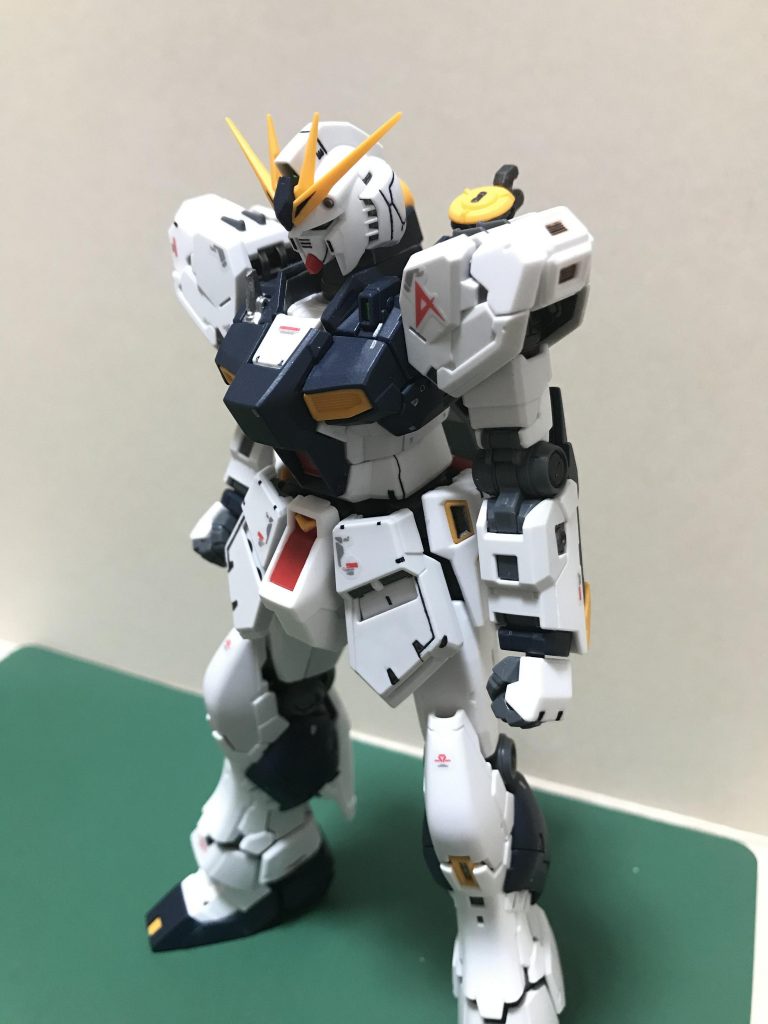 全ての装備を外した状態シンプルかつ完成されたデザインなのが本当にカッコ良すぎる