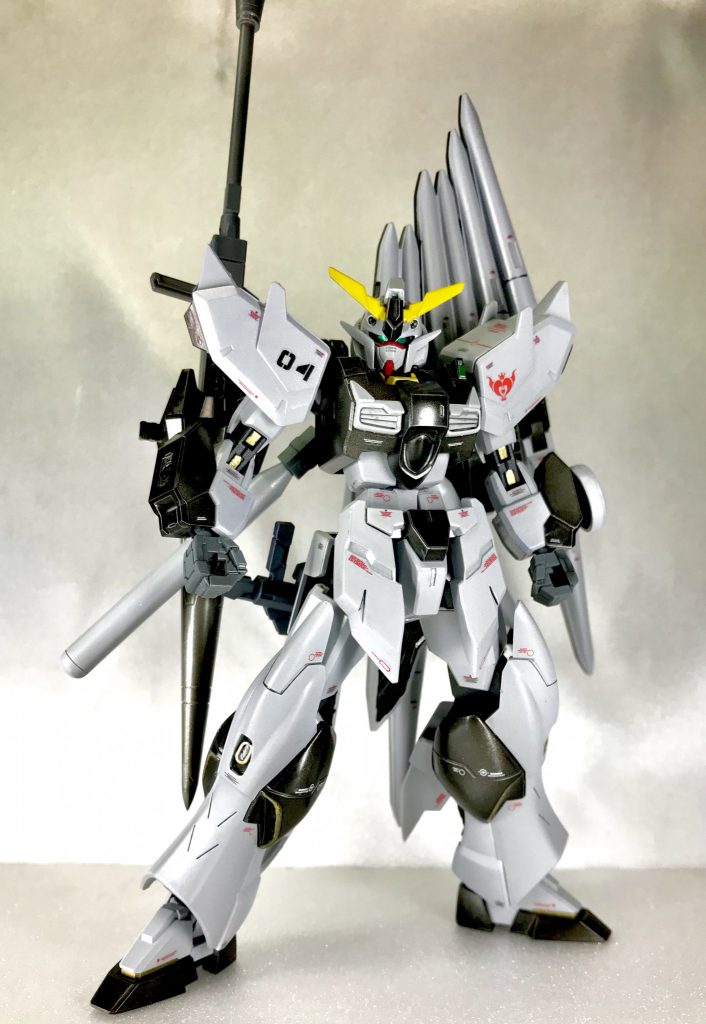 今回は、アースリィガンダムにフェイクνユニットを被せてみた感じで作ってみました☝🏻コアガンダムを初めて触ってみましたが、たしかにこれは面白いギミックですね😊ただ、今回はコアガンダムとして飾る予定は無いので着脱はしない方向でいきます😅