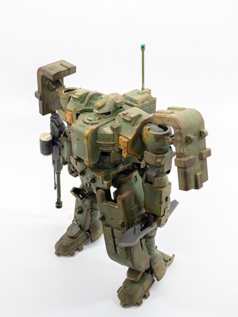 ジンクスの配備後、主力機の座を奪われて辺境の紛争地域に配備されロクに整備もされないまま使い続けられてるイメージです。