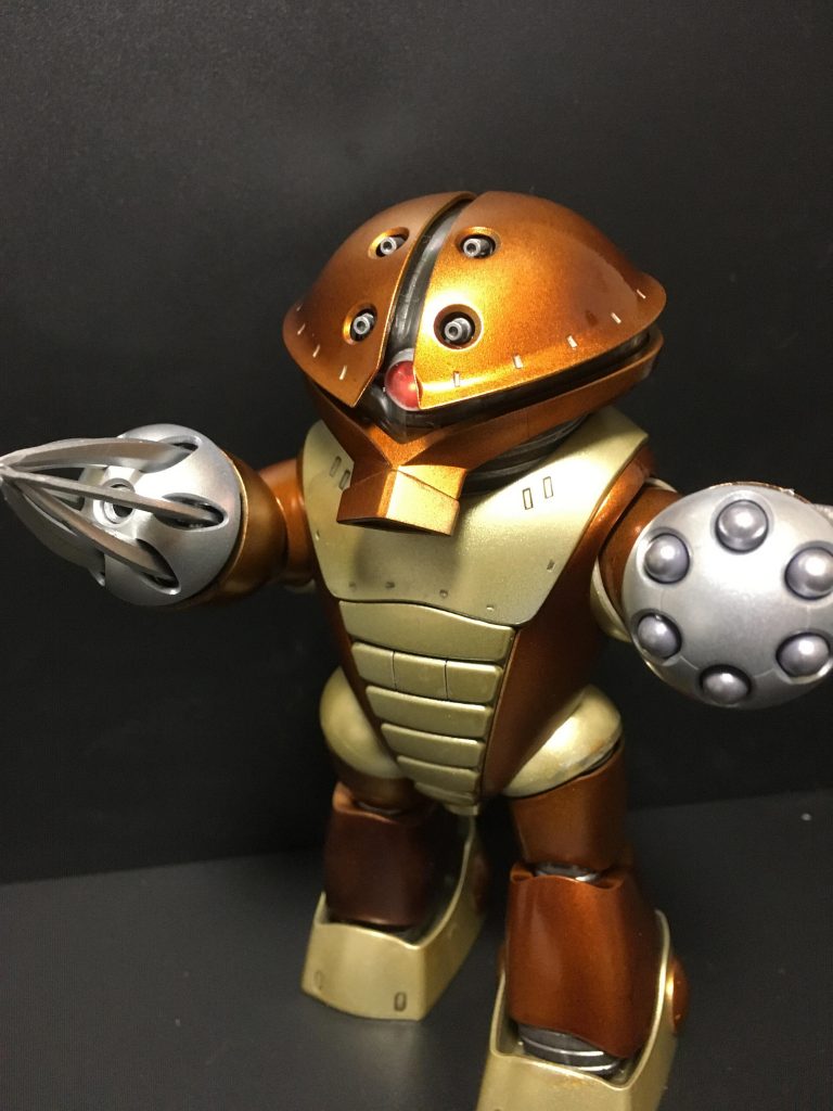 はいっ！アッガイ最大限のオシャレ？キャンディ塗装です。クリスマスでモテようとしたんでしょう。でももう遅い・・って感じがでましたかね〜。