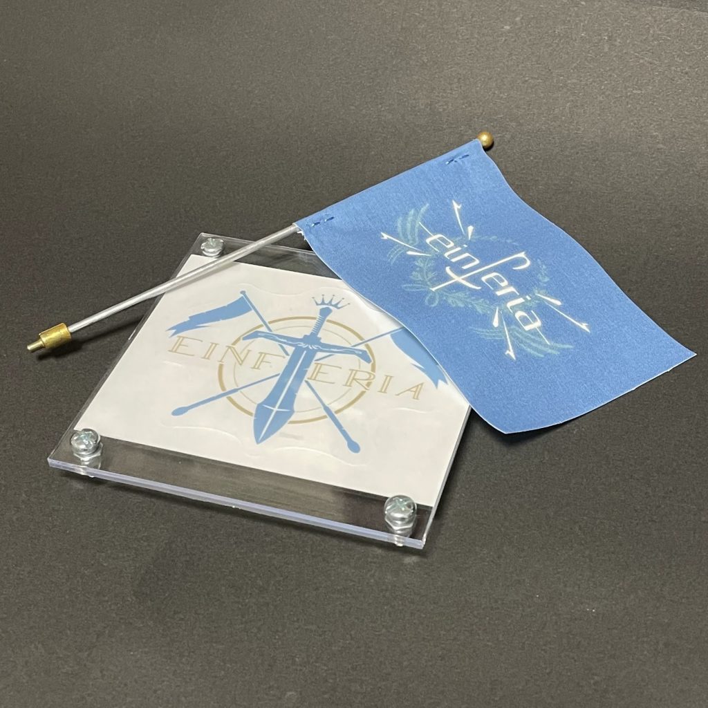 新旧？それぞれのマークで台座とフラッグも作ってみました。