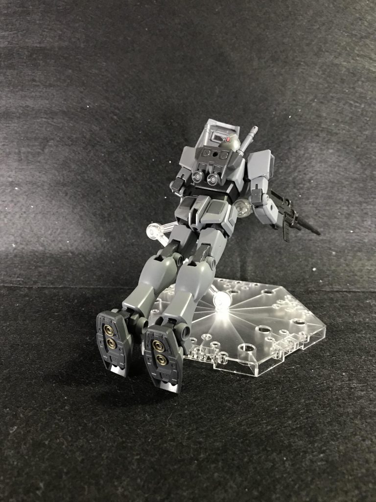 ガンプラでこのポージングさせたの人生初めてです笑いや、よく見れば味があってカッコ良・・くはねぇかなやっぱ😅←