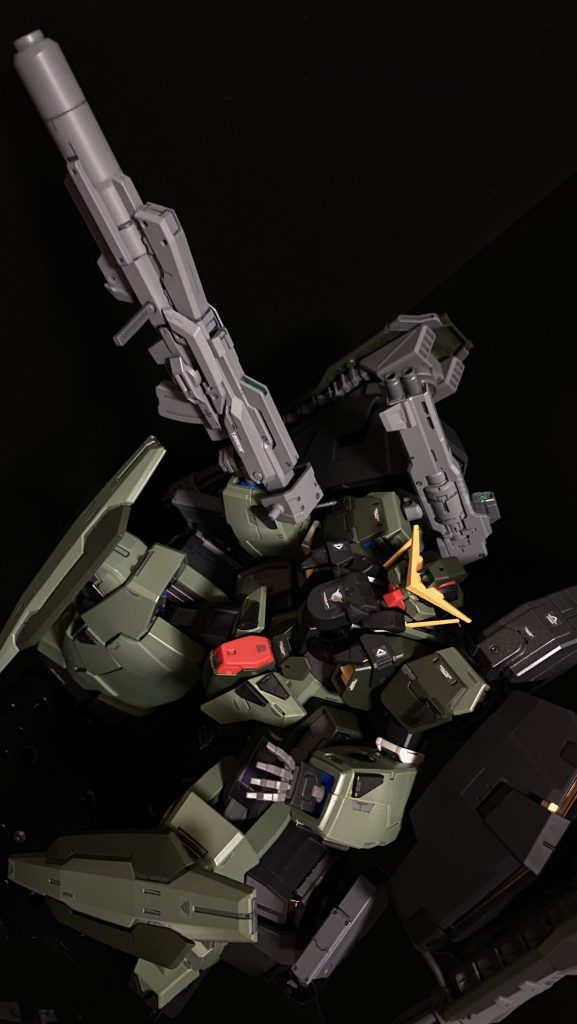 　人革連秘密基地は、ガンダムゼルク、とそのマイスター「Ｎ」により、再生不可能なまでに破壊された。かろうじてヴェーダにより回収されたデータによると、100機以上のMSを中破、大破させているという。限界まで圧縮臨界された改良擬似太陽炉のオーバーロードによる爆発により、かろうじて原形を残すのみになった基地は、高濃度圧縮により人体に有毒なGN粒子の汚染の為、少なくとも今後数年、立ち入ることが出来なくなっている。