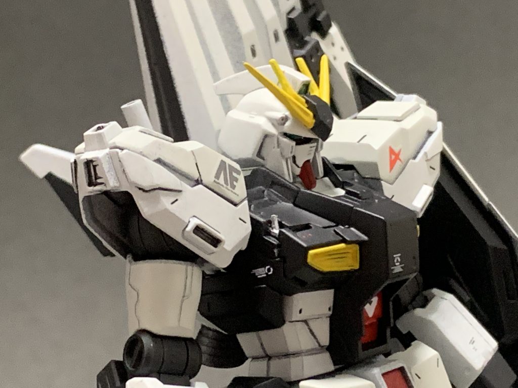 νガンダム–3枚目/制作者：@tottymen