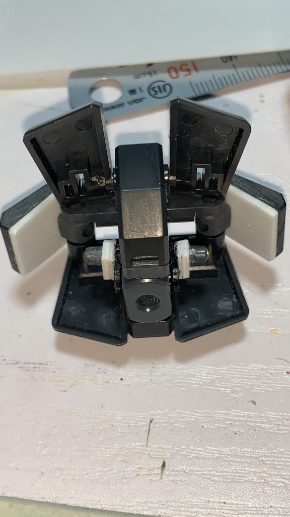 股関節は30MMを参考にしました。