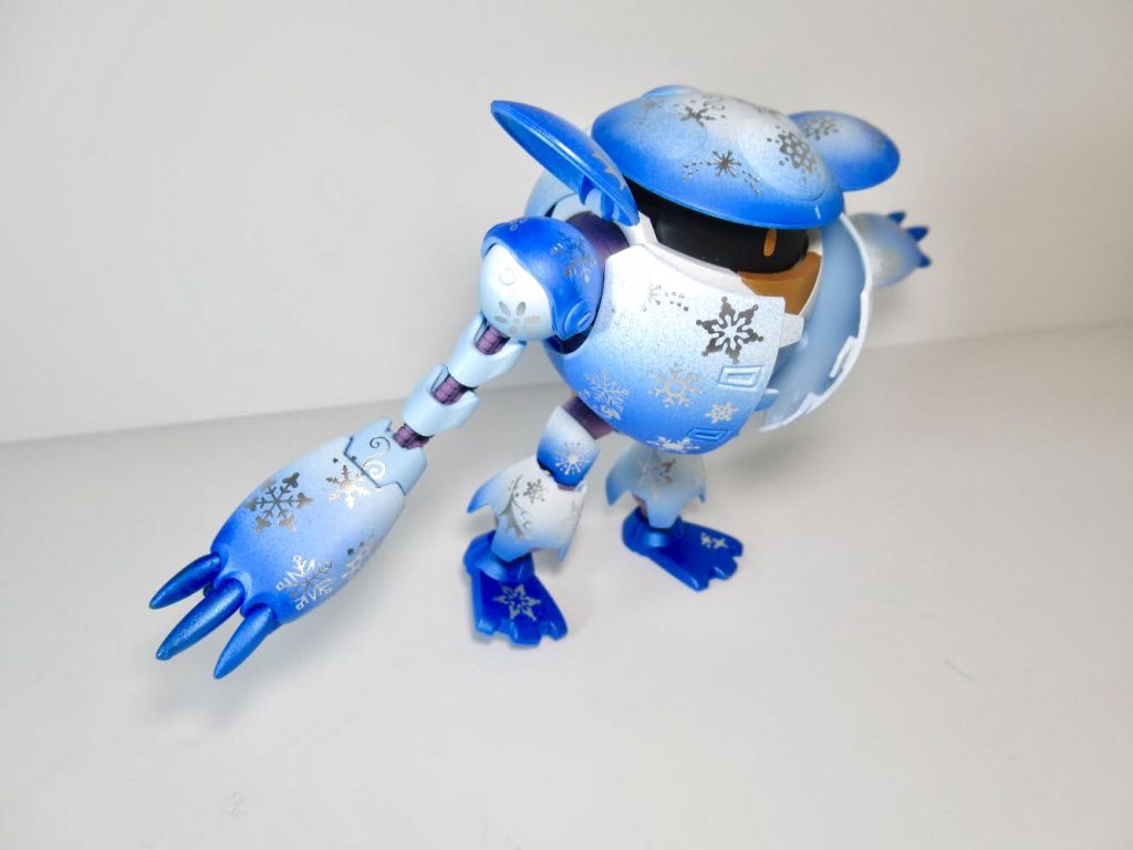 そろそろクリスマスで、街もクリスマスムードですね。サンタ服やツリーの小道具で撮影したらそれっぽくなりそうです🎅