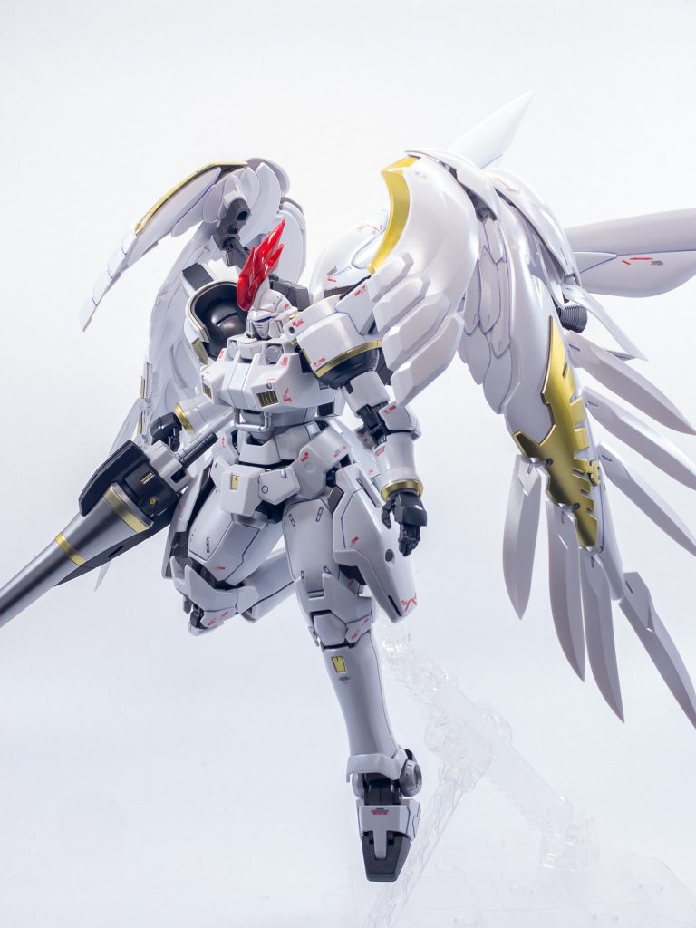 パールやメタリックで塗装すると神々しさがぐっと増しますね。