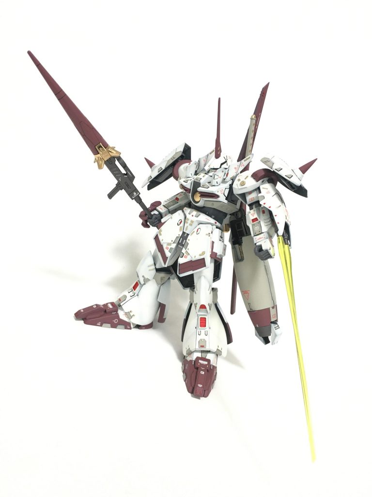 ビーム刃にもなるし、ビームライフル的にも使える万能武器(という脳内設定)です。