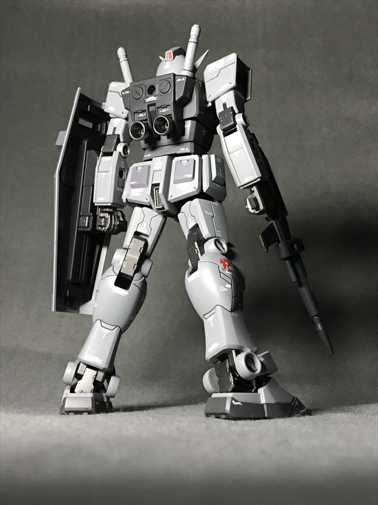 肩や脹脛にモールドを追加しましたが、全く左右対称になってないので、正面からの写真は無しですw斜めから見れば誤魔化せるので…