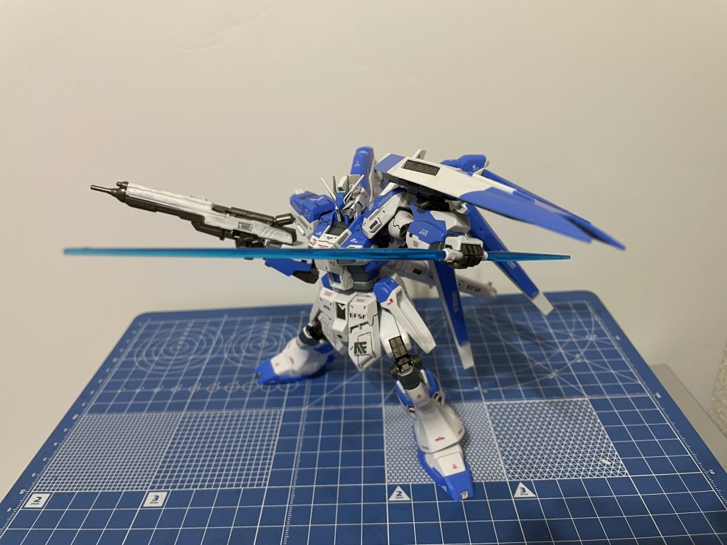 HGUC RX-93-ν2 Hi-νガンダム–4枚目/制作者：朝倉千代子
