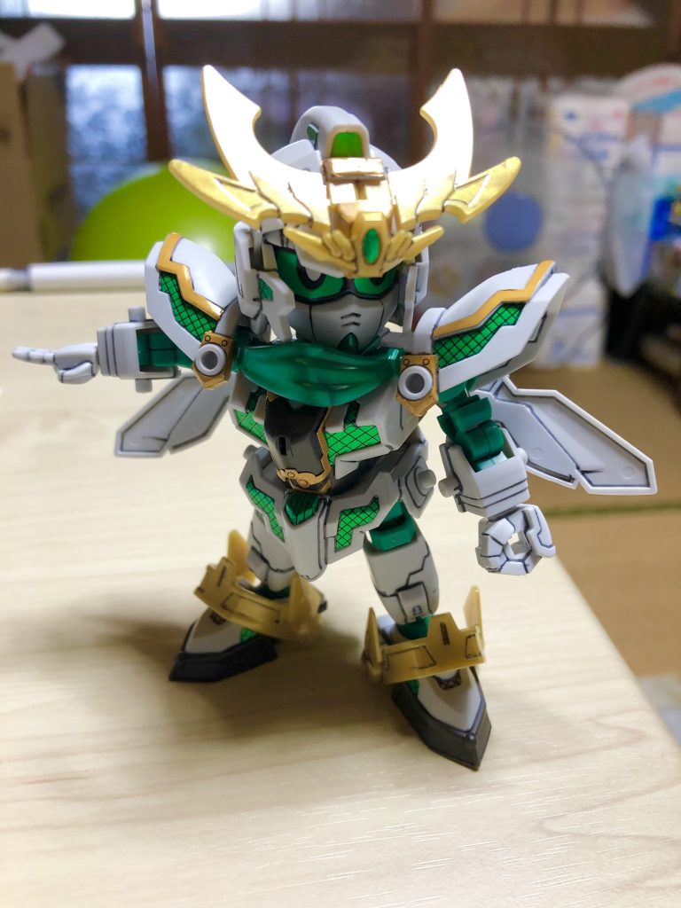 SD形態…十分バランス良いですね。中身は結局CSフレームなので、可動も優秀です。