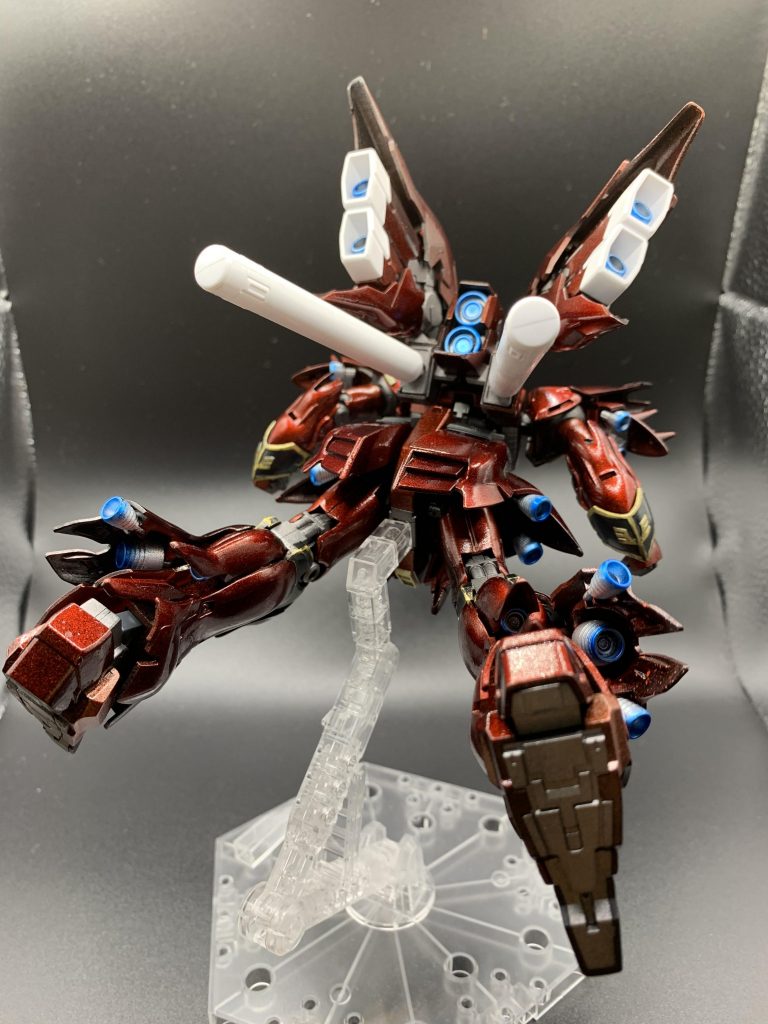 スラスター部分をカスタムしてるバイクとか車のマフラーみたいな感じに吹き出し口が青く焼けてるみたいな塗り方をやってみました!こちらもまだまだ未熟ですねぇ。プロペラントタンクは未塗装です。