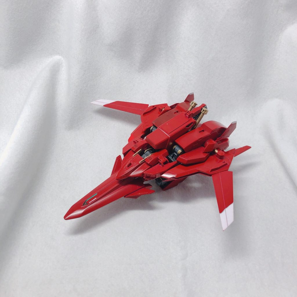 航空機形態前進翼の翼平面型が目を引く本機の主形態。一般的に「不安定」とされる前進翼を導入し、鋭い旋回性能と失速特性で空の露払いを担う。