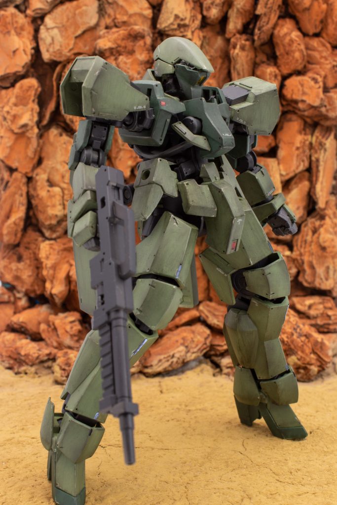 背景ありの画像も。背景は吉本プラモデル部さんの動画を見て作成した崖になります。手軽に作成できるので興味あれば是非動画だけでも見てみてください。