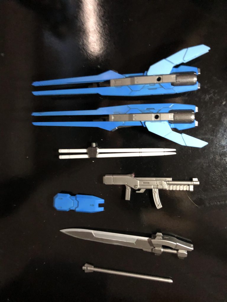 武装一覧ダインスレイヴ 2基マシンガン1丁小型シールド1枚ブロードソード1本