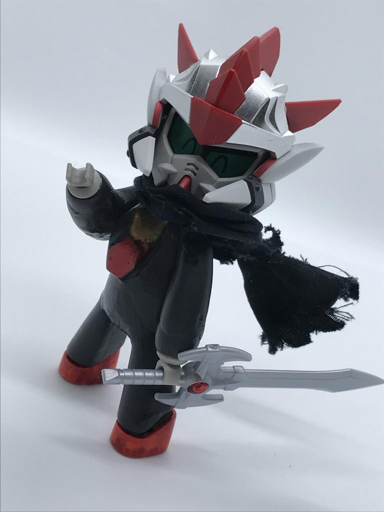 武器は剣が一振りのみ。ナイトガンダムが使用していたもののレプリカという設定。