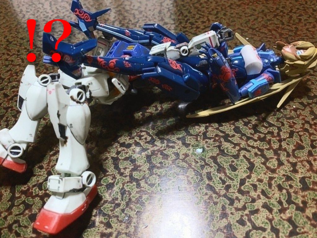 ちょちょちょちょッ!ヤバいヤバい腕伸びてっからキマってっから!!てかさっきからちょいちょいマガジンマーク出て来るの何なん!!!…うん、ガンダム本年度の助演男優賞受賞してもいい気がする。()