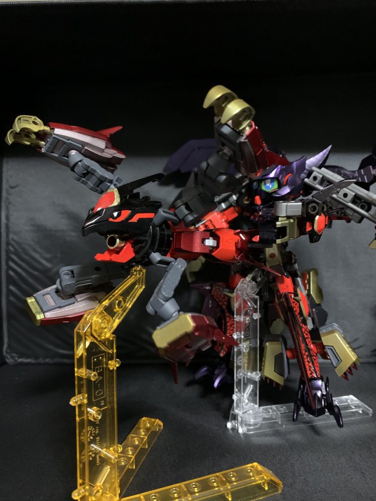 キメラ形態やっぱ全合体はないと面白くないよねーというノリで全部くっつけ男の夢を再現。