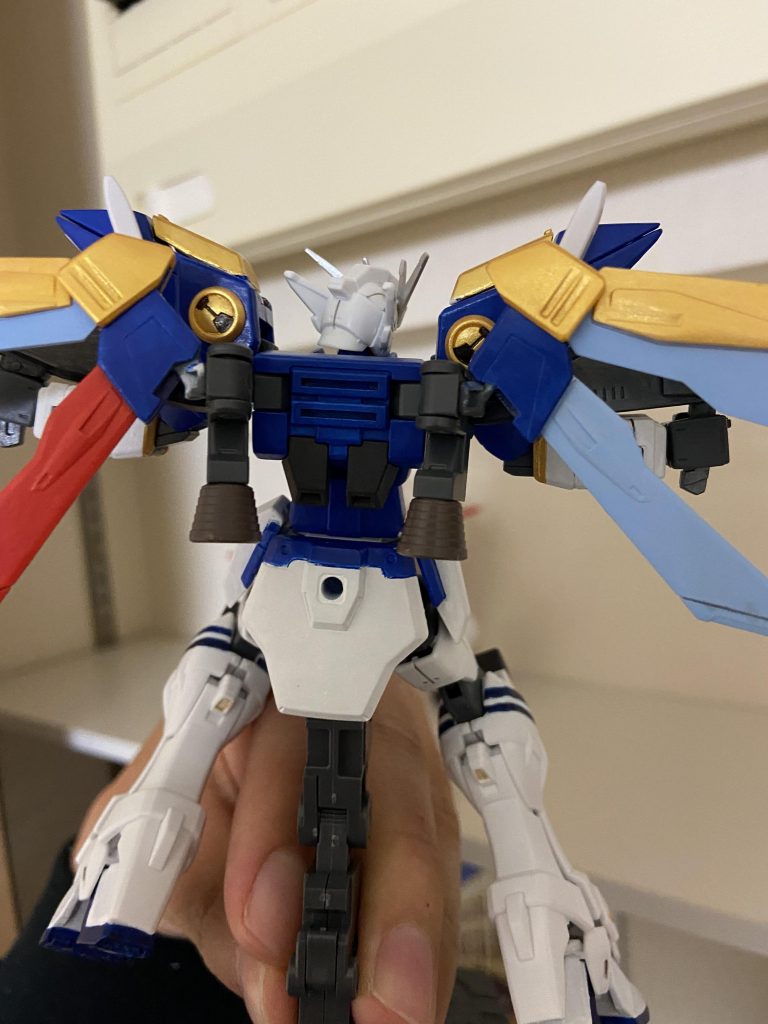 バックパックにスラスター追加してます。