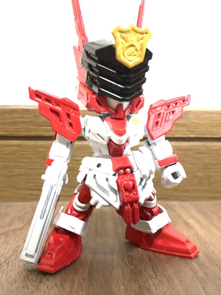 ヴェルデバスターパトレン一号こちらもサージェントの色替えで、何もいじってません。白サフをベースに赤、黒、金は筆塗りです。