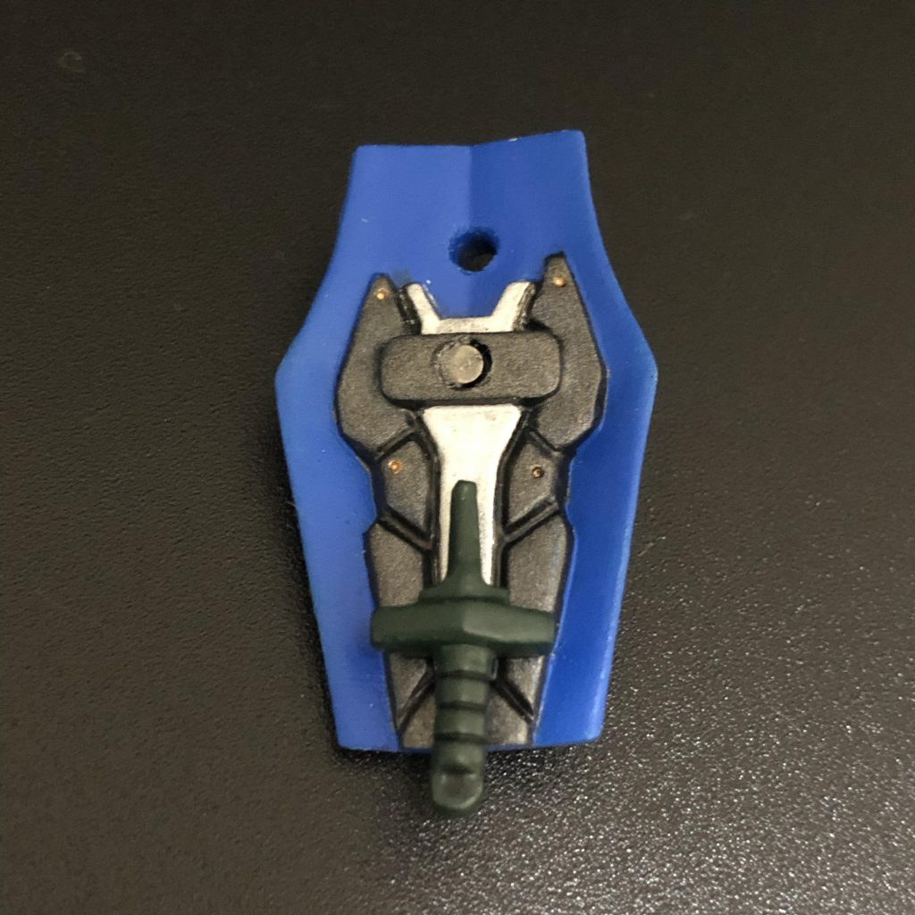 シールドは【HMSセレクション】の物を使用しています。ヒートソードもマウントできます。