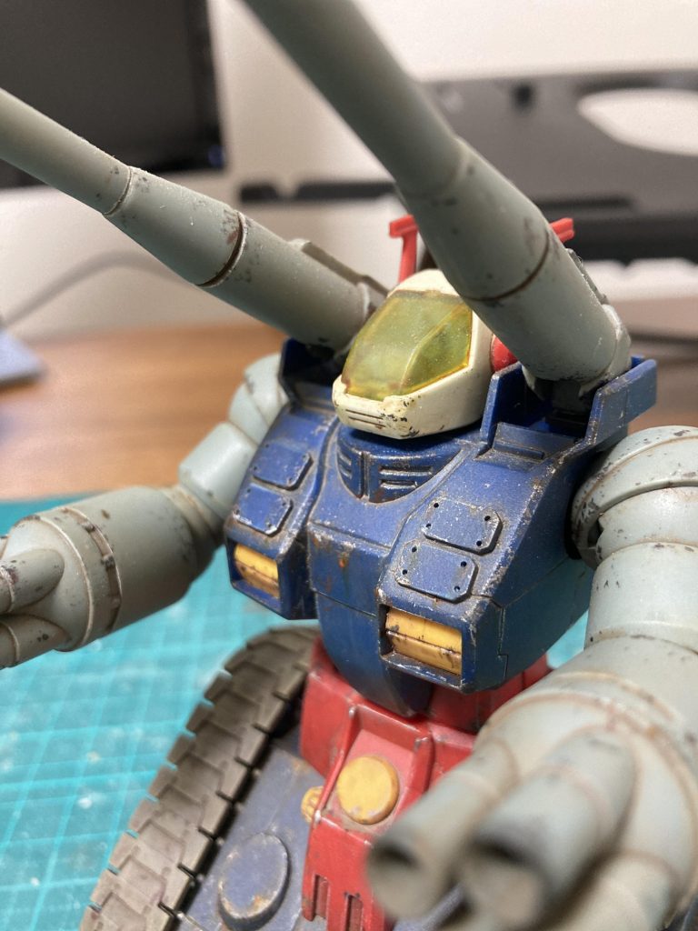 ハヤトは塗らず、曇りガラスでお茶を濁しています。