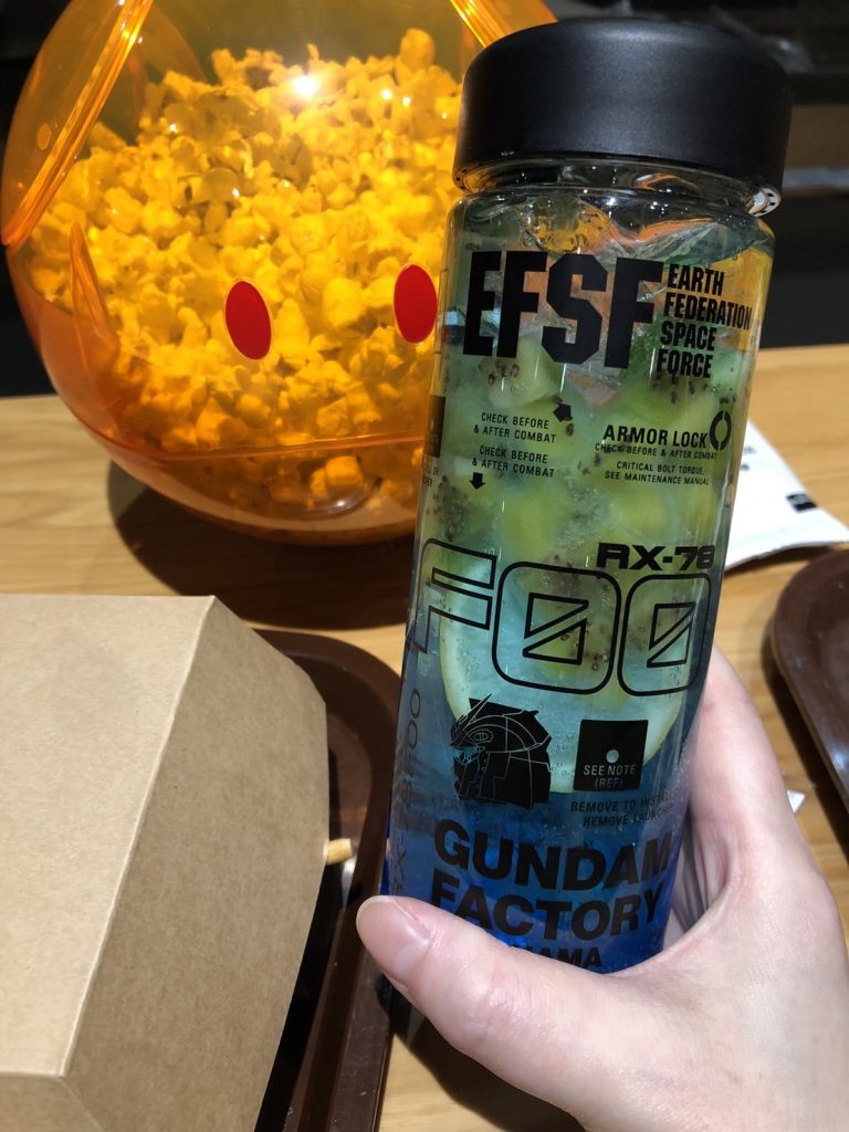 ハロのポップコーンケースとオリジナルクリアボトルも購入しました✨普段はこういったアイテムは購入しない私ですが、もう率先して欲しくなっちゃいました笑