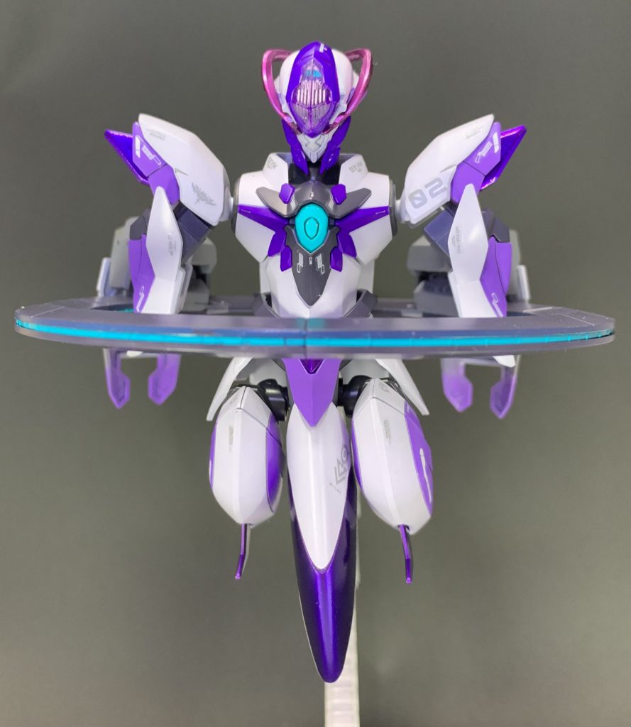 今回作りたかったイメージが手足がない機体とみんな大好きな蛍光塗料を使いたかったので積んであった煌・ギラーガに頑張ってもらいました。わかる方にはすぐわかると思いますが参考にさせてもらったのは某ヒーローロボアニメでKちゃんが乗っていたP2です。