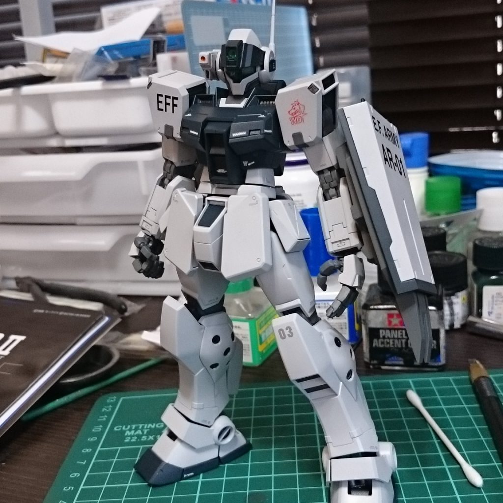 汚しを入れる前遠距離からのスナイパーのイメージで塗装ハゲとかは最小限に。都市戦をイメージして泥より埃や噴煙系の汚れを付けようとしてました。