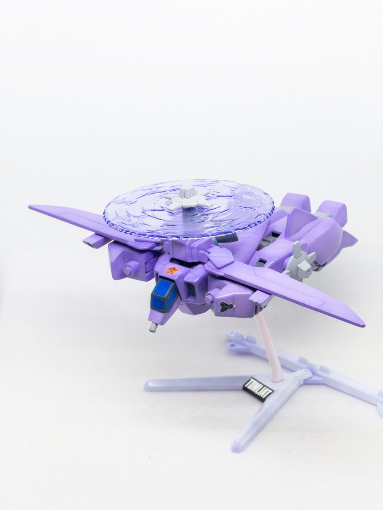 ヘリコプター形態。余剰パーツは頭部と手首のみです。
