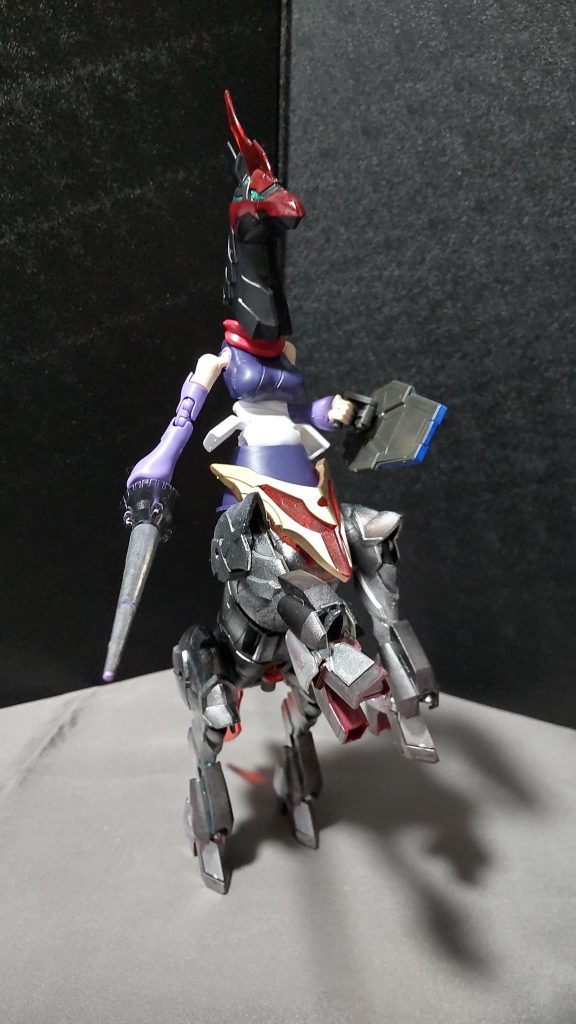 どこぞのパンツァーワールドの人馬兵プロマキスごっこも出来ます。